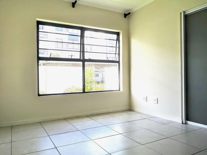 To Let 3 Bedroom Property for Rent in Sandown Western Cape